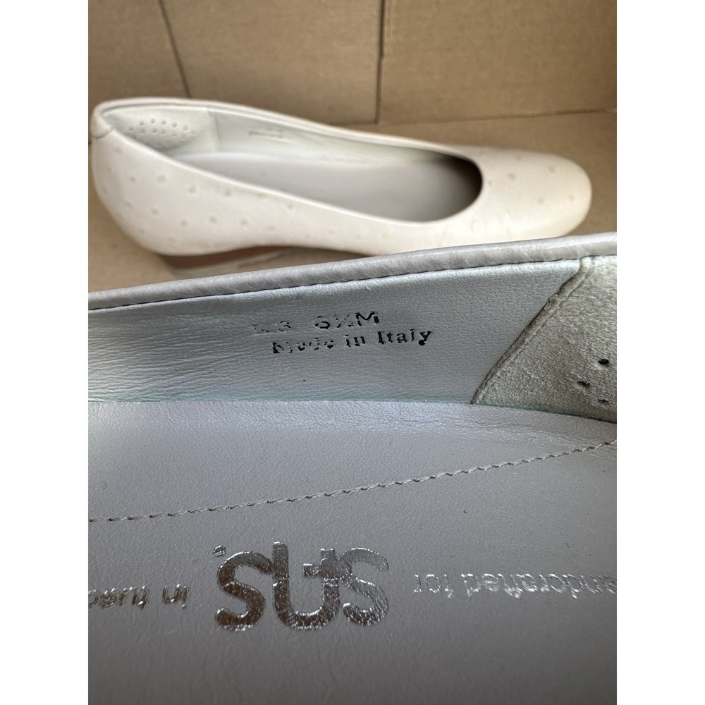 SAS Sofia Wedge Pumps Made In Italy Cream Polka Dot Leather 6.5 Comfort Heels - Picture 7 of 8